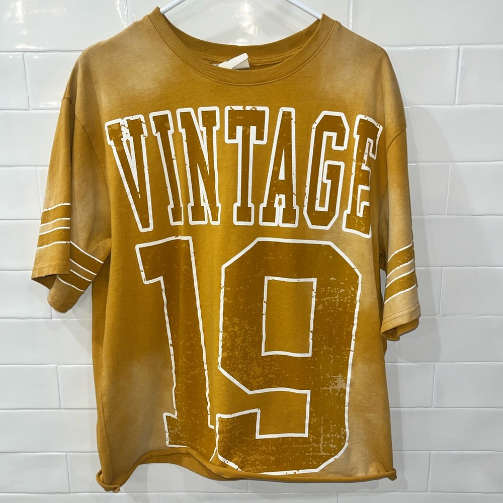 Vintage 19 Jersey by the brand Vintage Skins Mustard Yellow Sz Small StreetWear